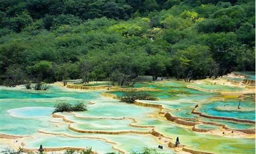 四川旅游景点介绍1000字-四川的旅游景点介绍